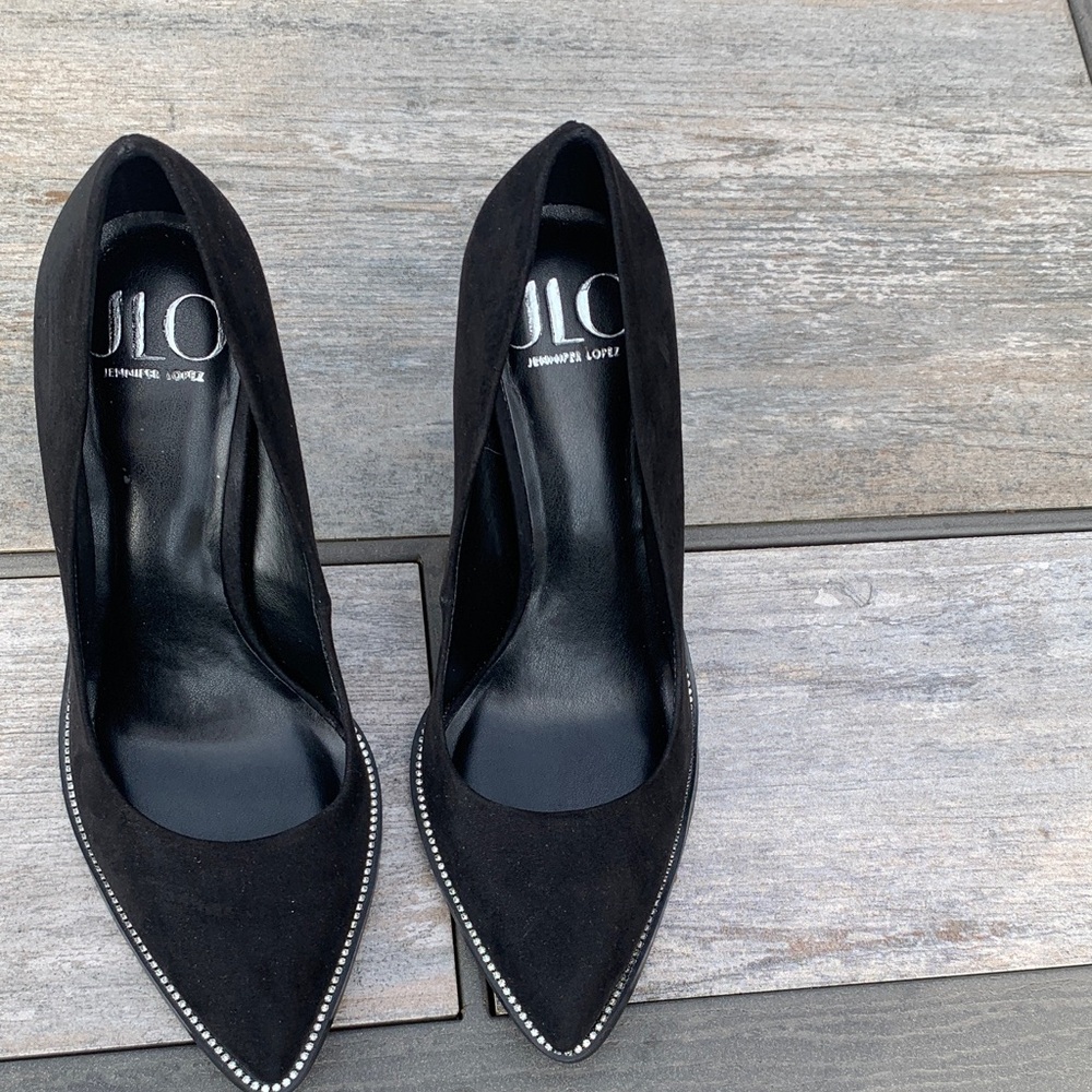 Jennifer Lopez Black Heels with Silver Accents